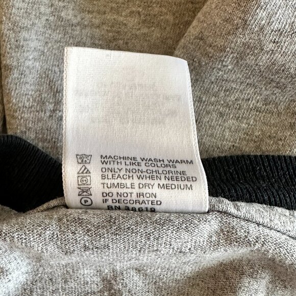 Youth Boys YS Chicago Blackhawks 2007 Tee Gray Navy Tommy Hawk - Picture 6 of 6